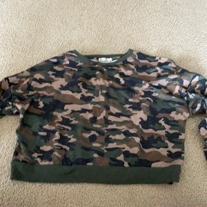 Cropped camo sweater